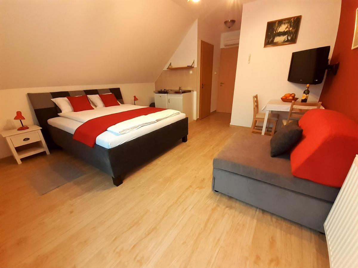 Pacsirta Vendeghaz Hotell Egerszalók Exteriör bild