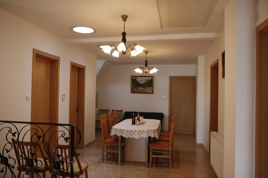 Pacsirta Vendeghaz Hotell Egerszalók Exteriör bild
